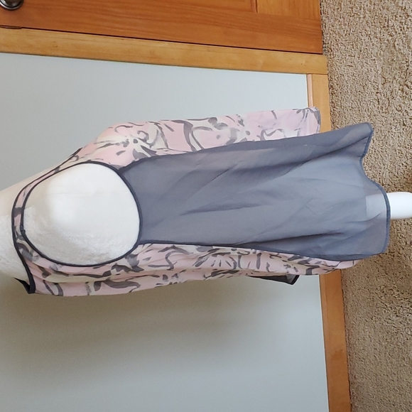 Tank top - Picture 2 of 4